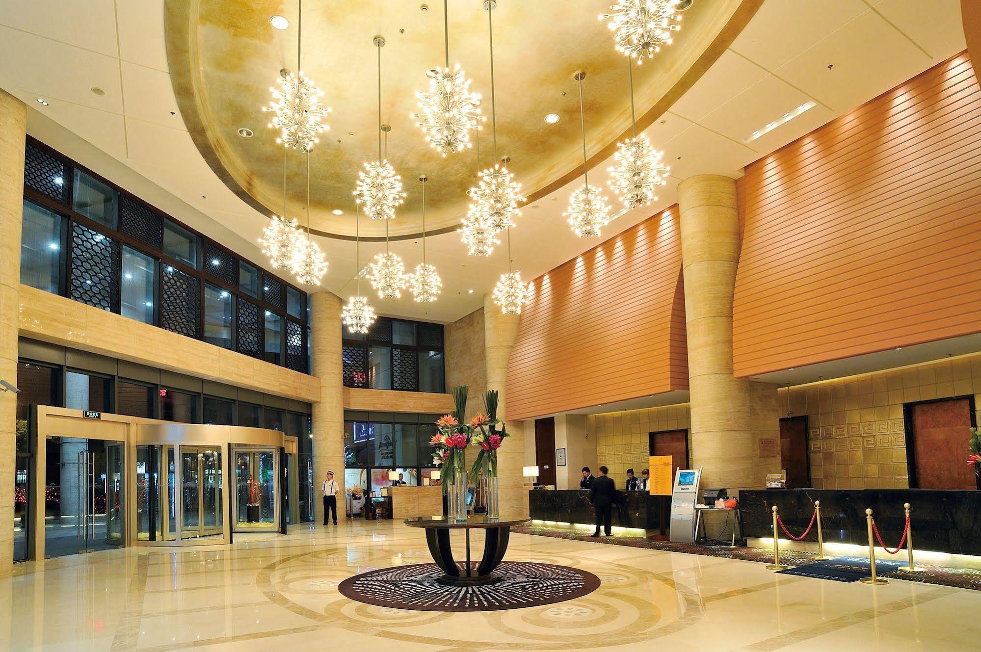 Howard Johnson Caida Plaza Shanghai Extérieur photo