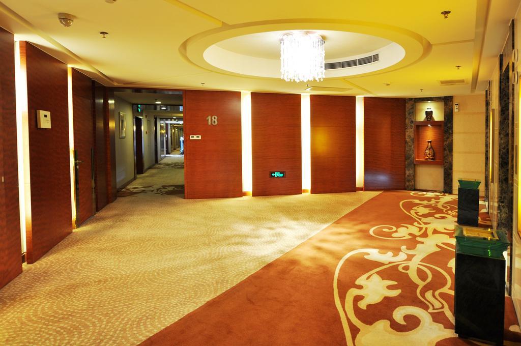 Howard Johnson Caida Plaza Shanghai Extérieur photo