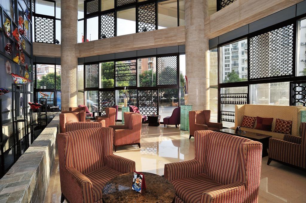Howard Johnson Caida Plaza Shanghai Extérieur photo